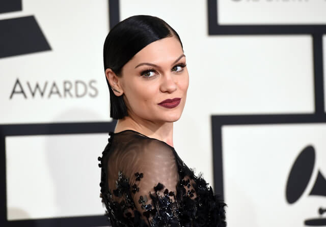 Maquillaje de Jessie J en la gala Grammy 2015