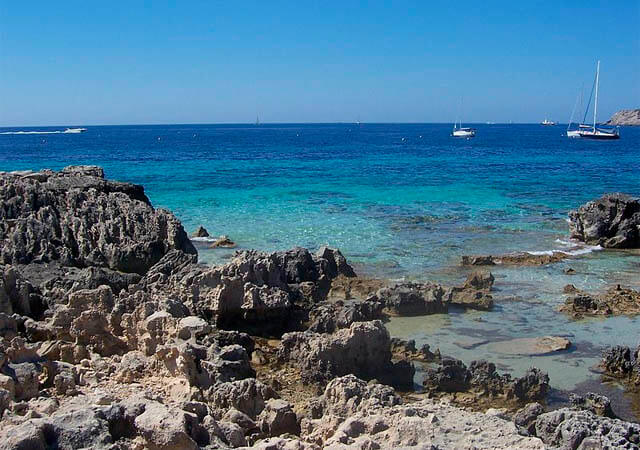 La playa de Ses Salines, en Ibiza. Autor: Zavijavah en Wikimedia Commons
